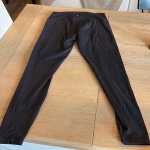 Women’s Wunder train high rise Lululemon size 8 Black Leggings